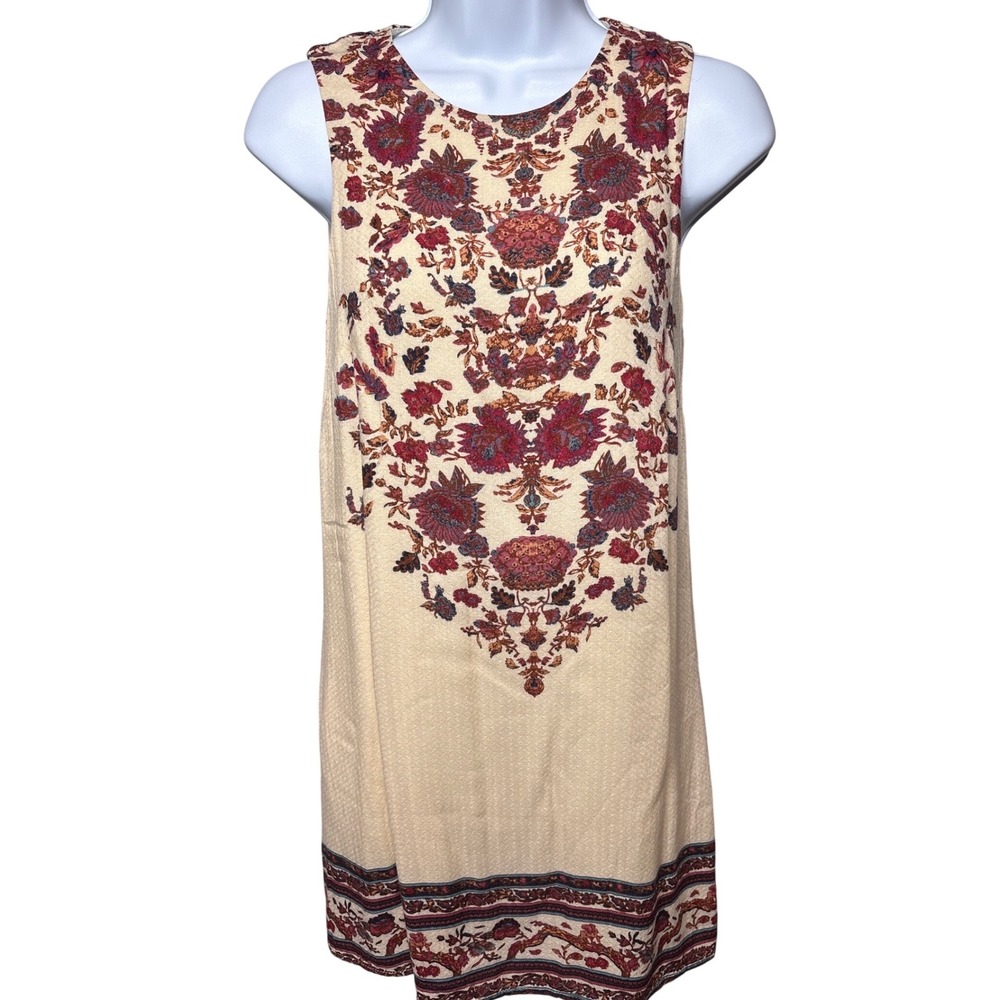 ECOTE Cream Floral Medallion Shift Mini Dress S Open Back Boho-Chic‎ Indie Retro